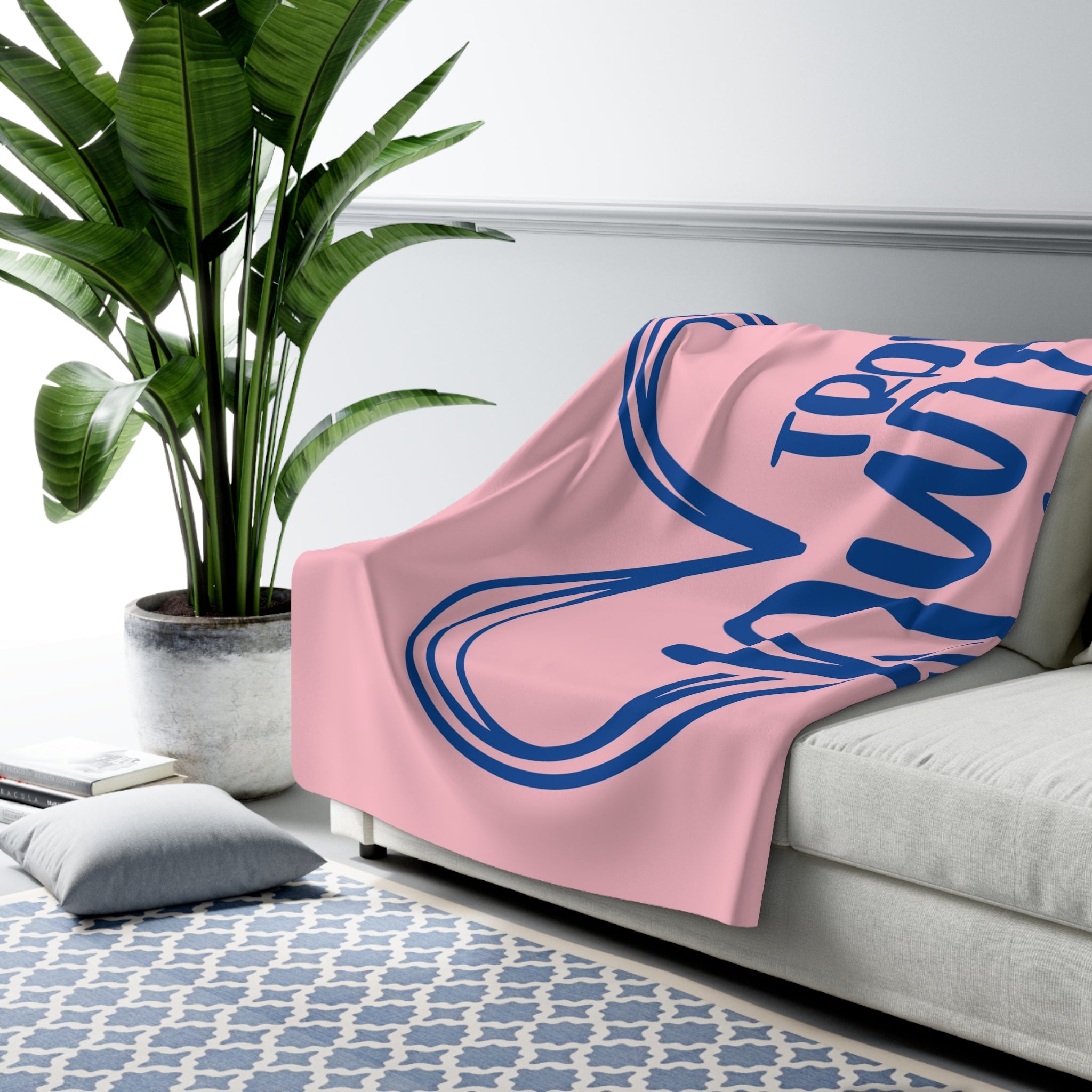 Sherpa Fleece Travel Nurse Blanket — Cozy Sherpa Throw for Travel & Camping